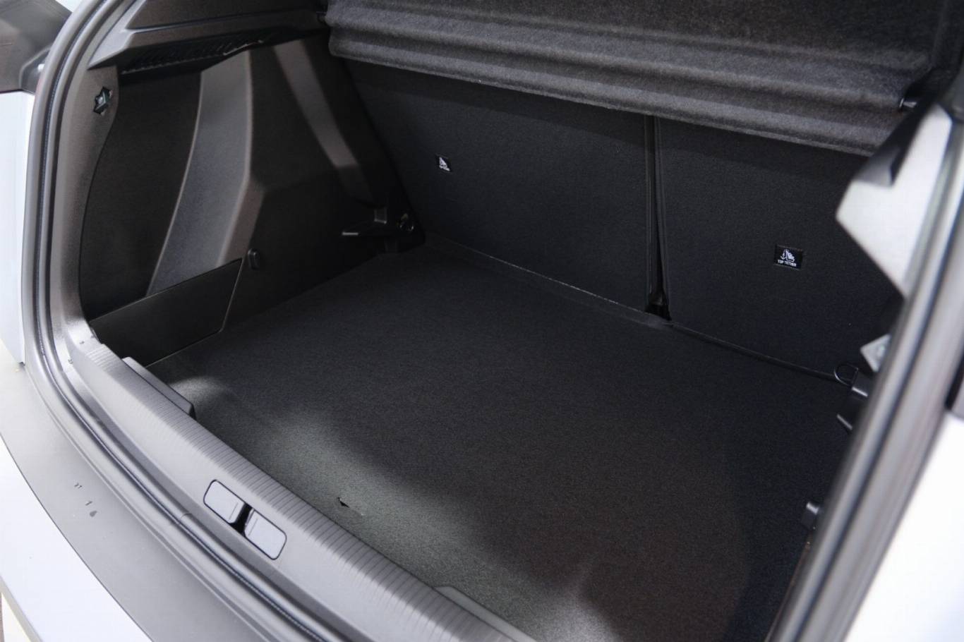 PEUGEOT 2008 50