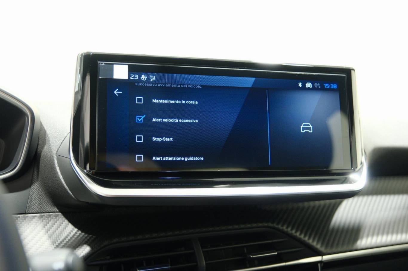 PEUGEOT 2008 28