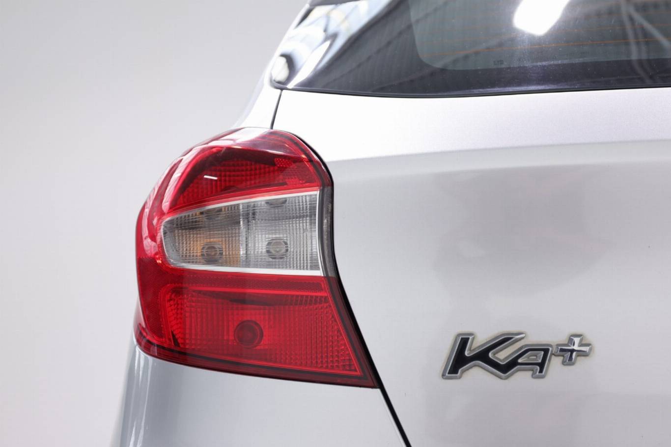 FORD Ka+ 37