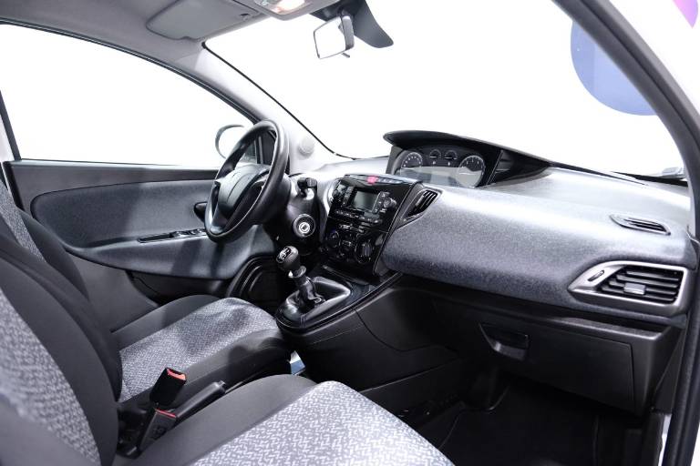 LANCIA Ypsilon 54