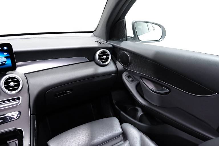 MERCEDES-BENZ GLC 200 46