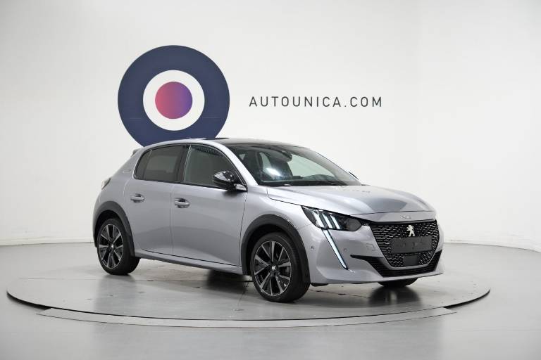 PEUGEOT 208 3