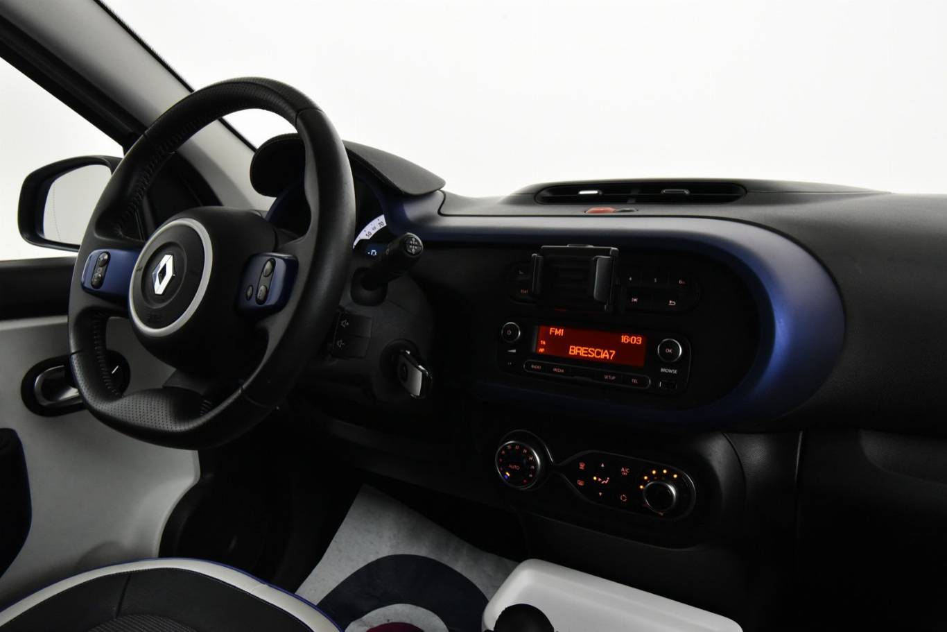 RENAULT Twingo 28