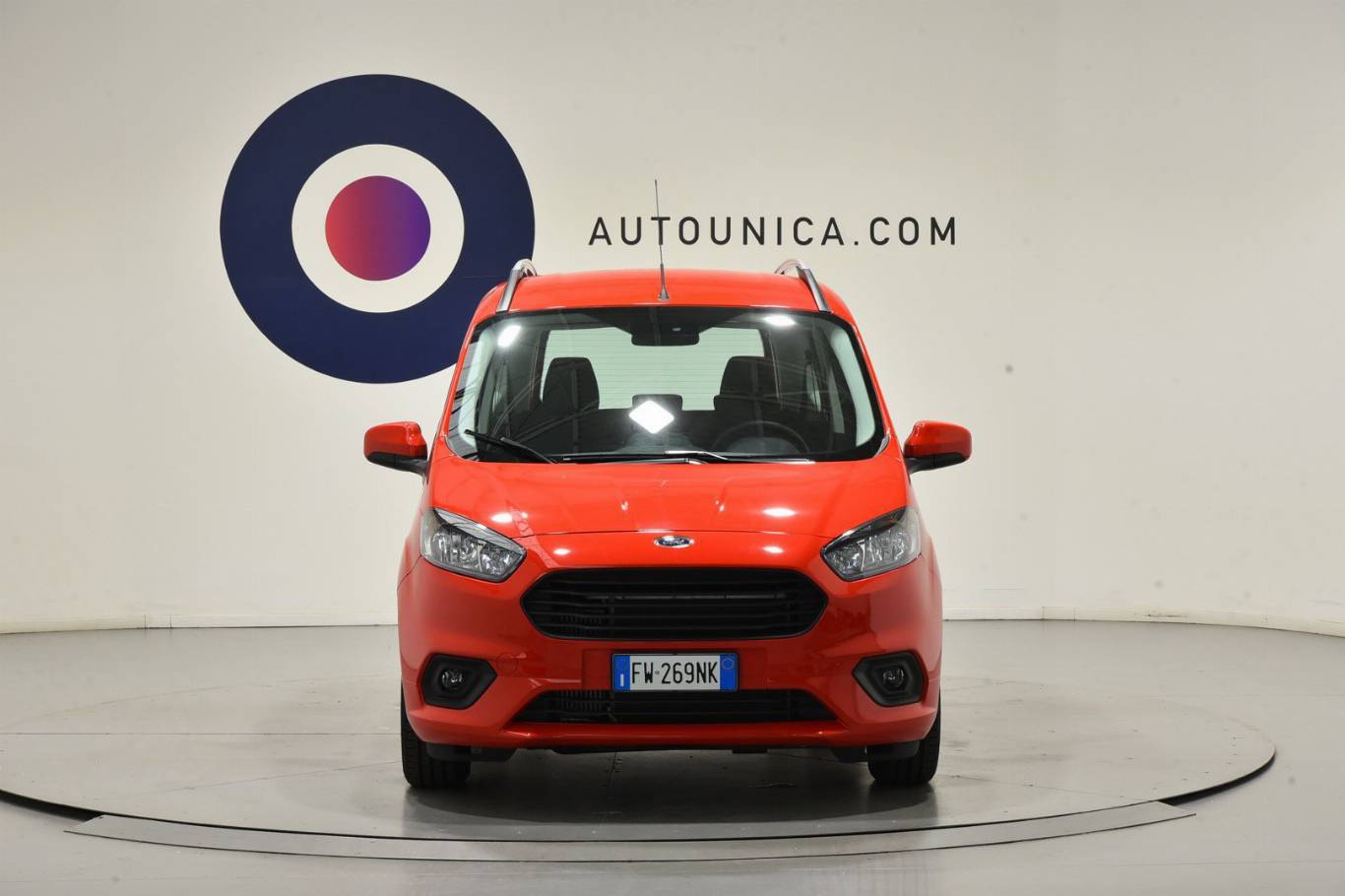 FORD Tourneo Courier 5