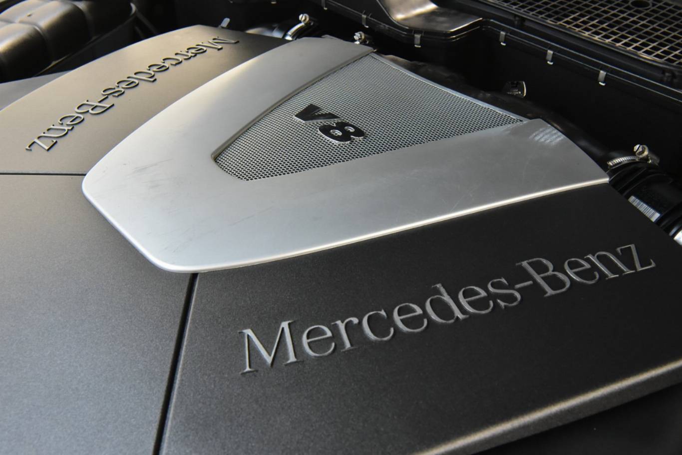 MERCEDES-BENZ G 400 56