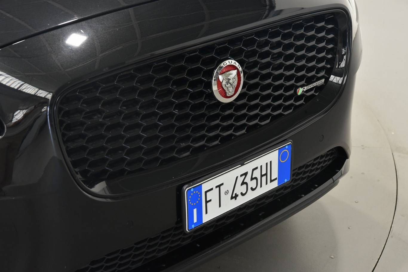 JAGUAR E-Pace 47