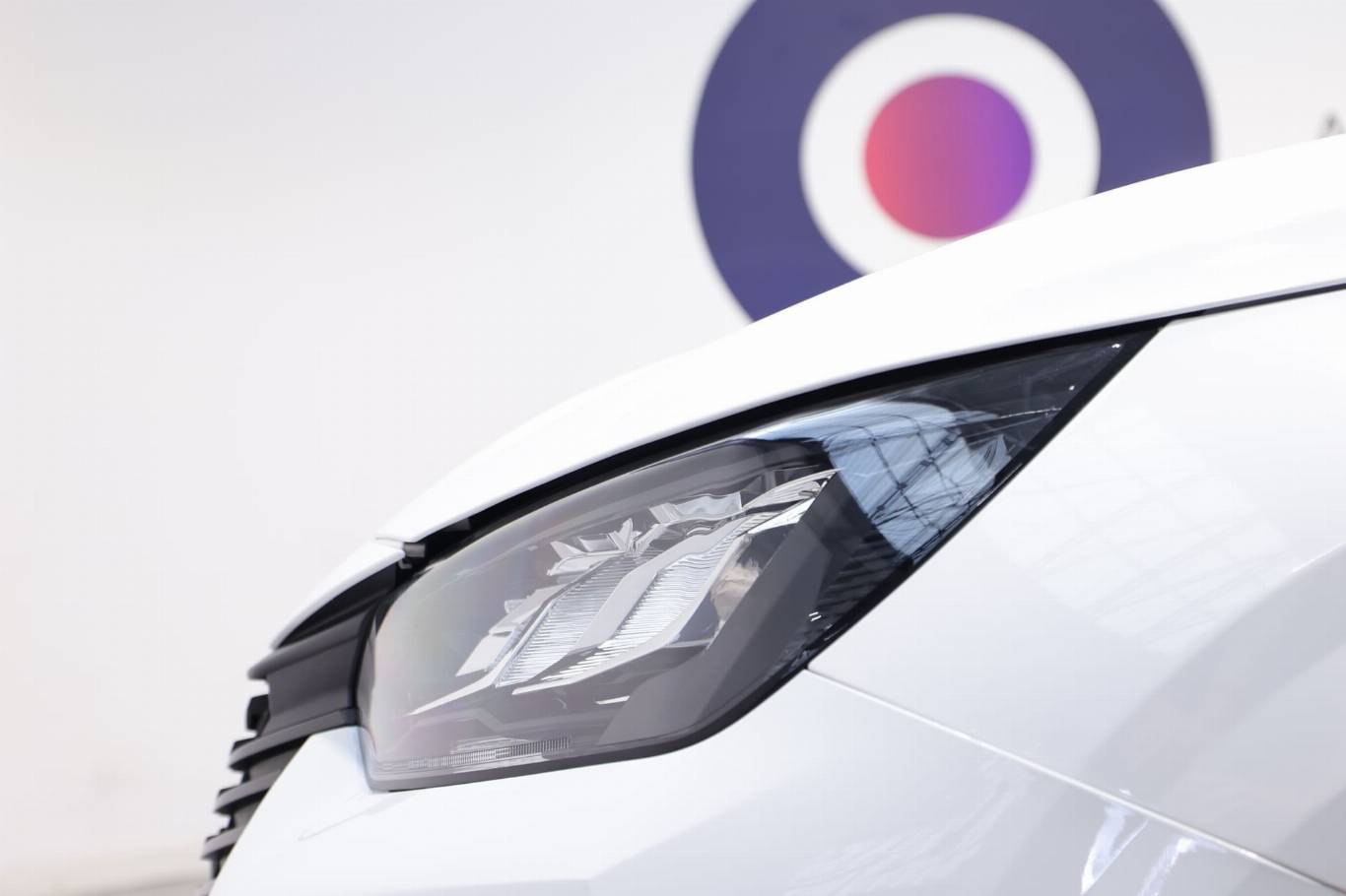 PEUGEOT 208 18