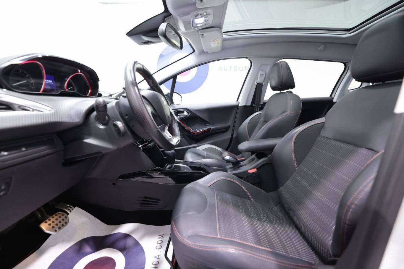 PEUGEOT 2008 19