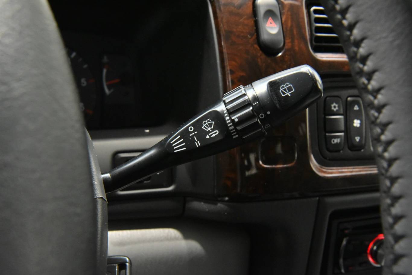 MITSUBISHI Pajero Sport 28