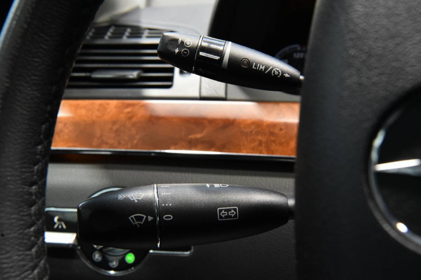 MERCEDES-BENZ S 320 41