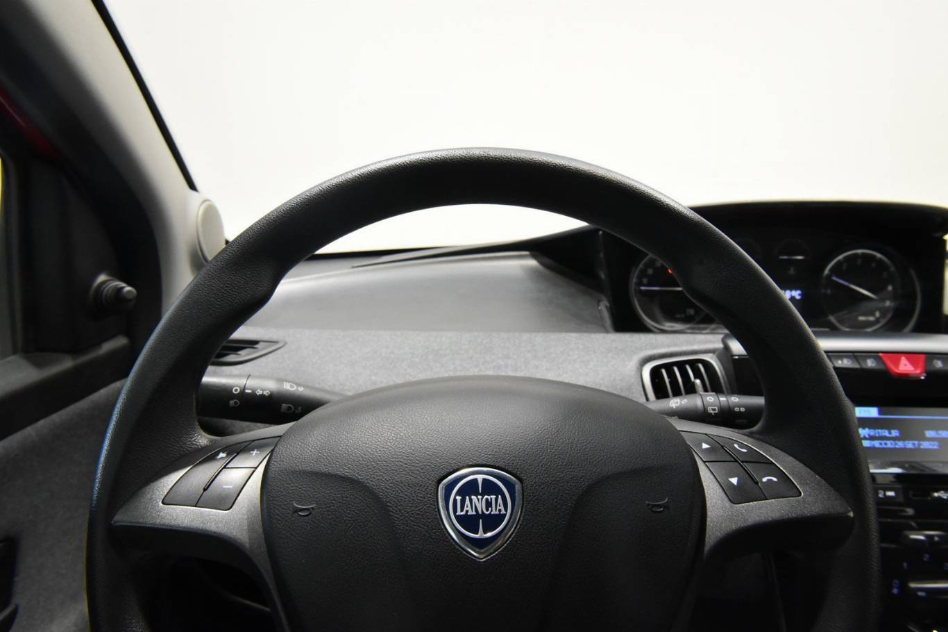 LANCIA Ypsilon 9