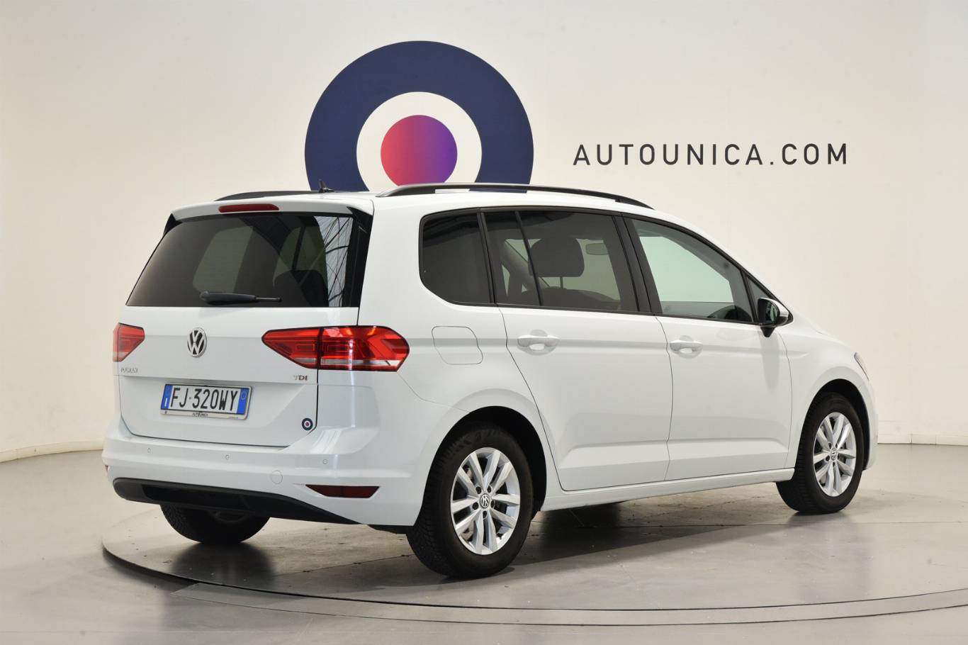 VOLKSWAGEN Touran 30