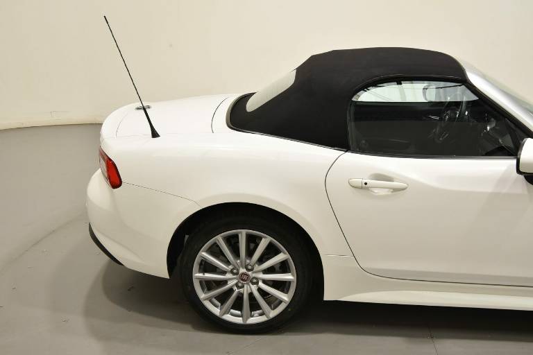 FIAT 124 Spider 46
