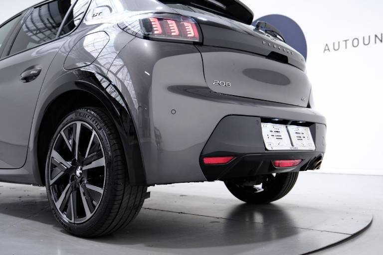 PEUGEOT 208 50