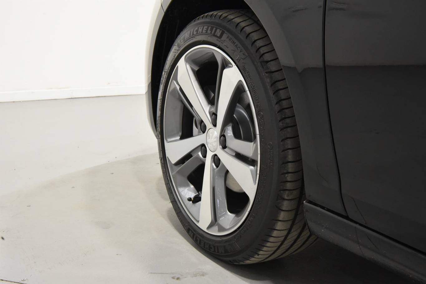 PEUGEOT 308 9