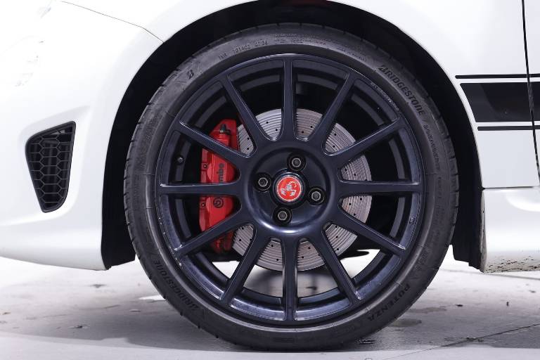 ABARTH 595 13
