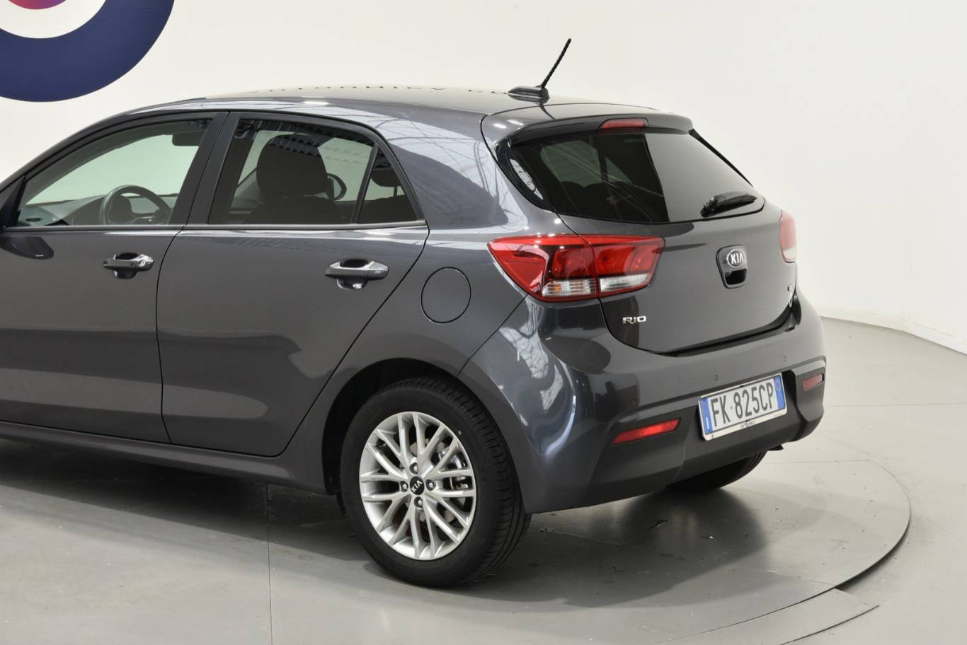 KIA Rio 18