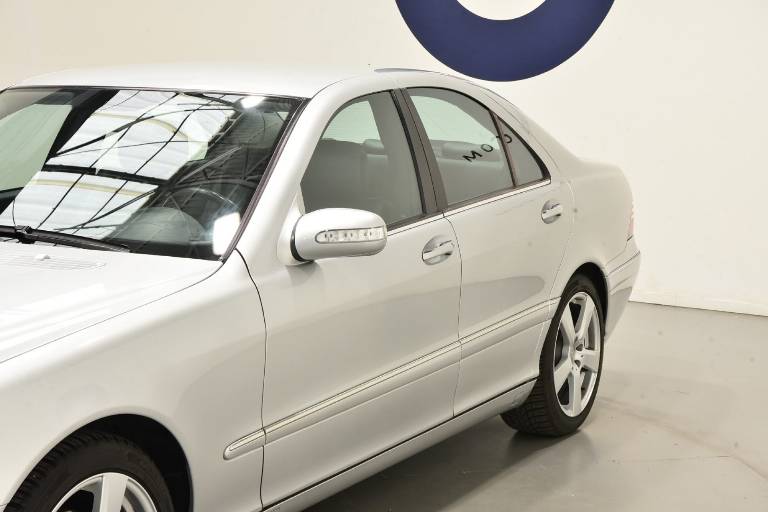 MERCEDES-BENZ S 350 39