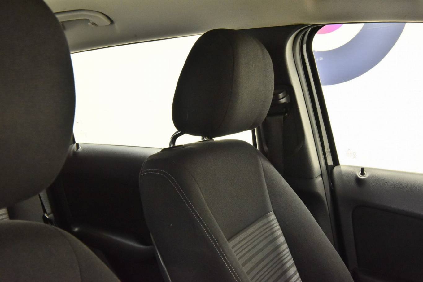 MERCEDES-BENZ B 180 27