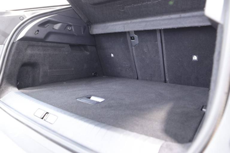 PEUGEOT 3008 56