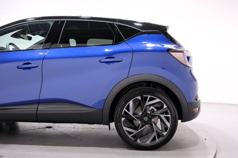 RENAULT Captur 54