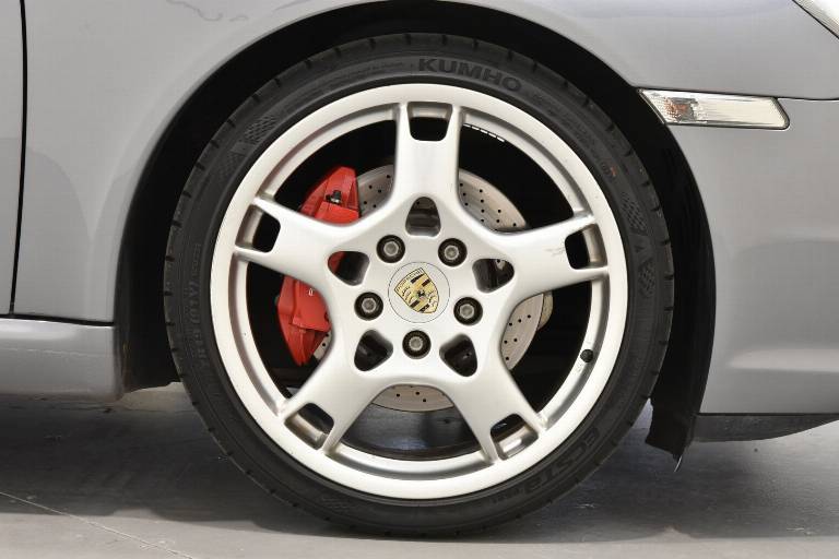 PORSCHE 911 32