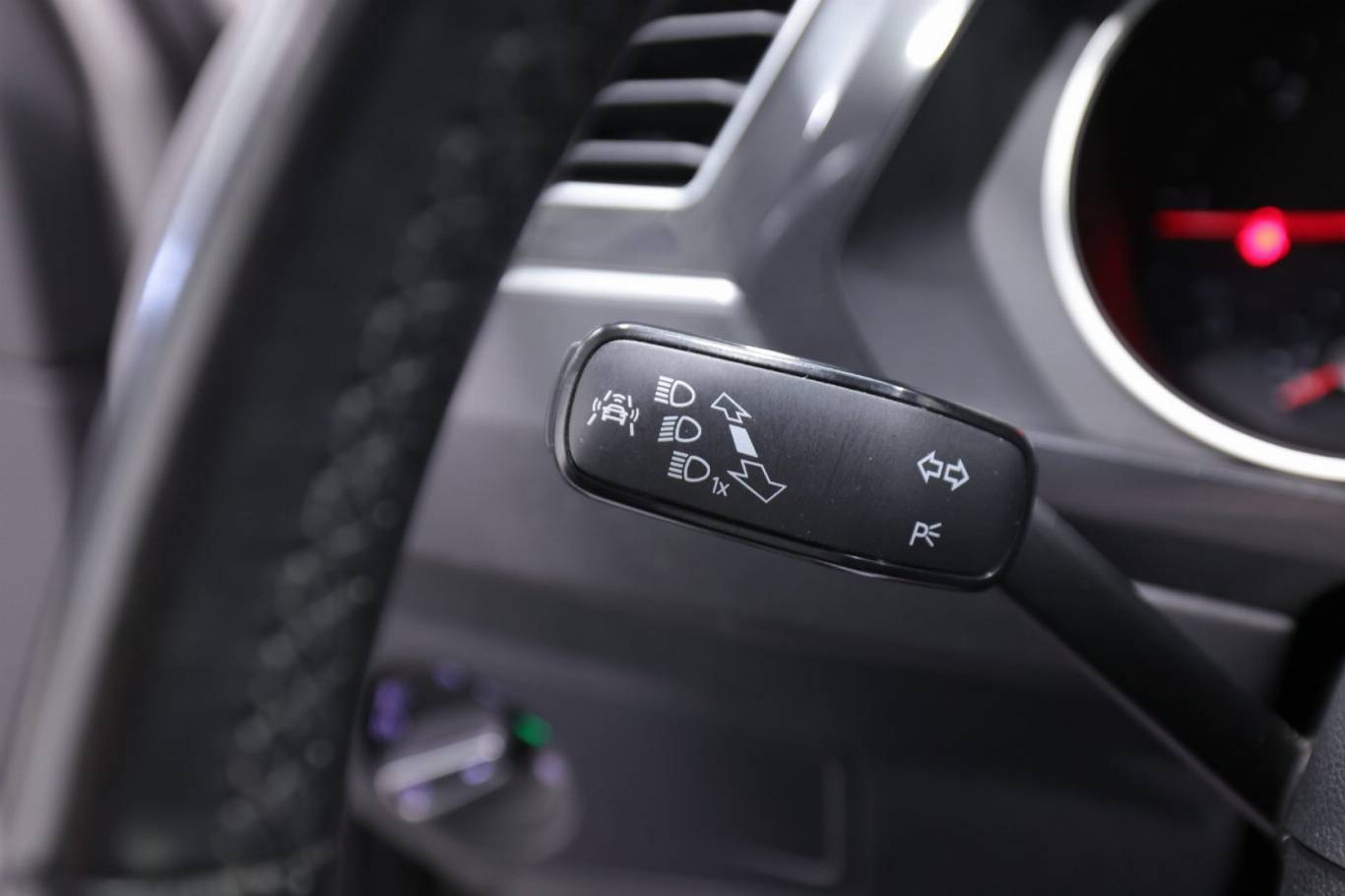 VOLKSWAGEN Tiguan 22
