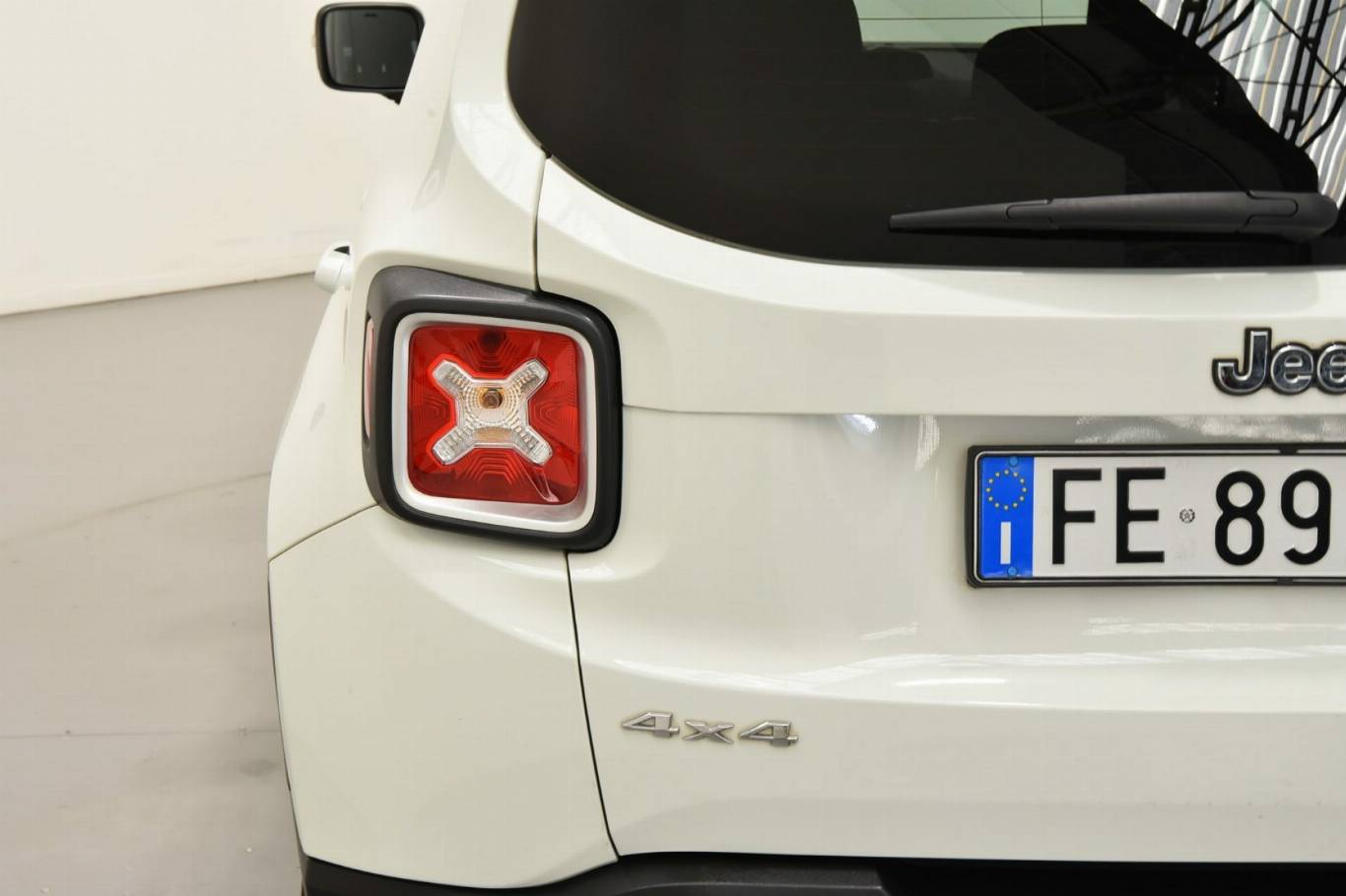 JEEP Renegade 16