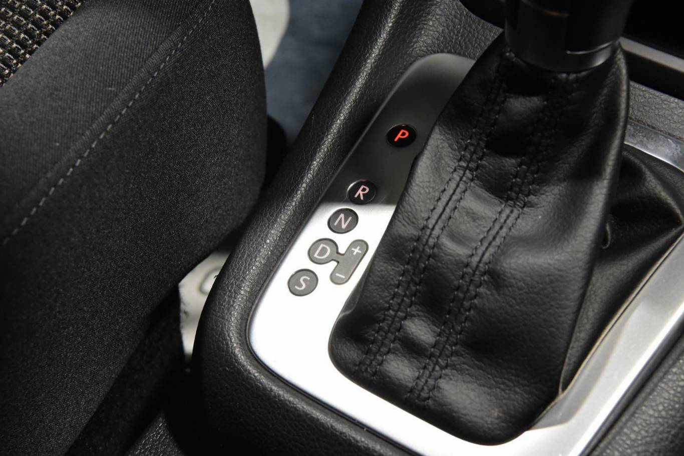 VOLKSWAGEN Sharan 22