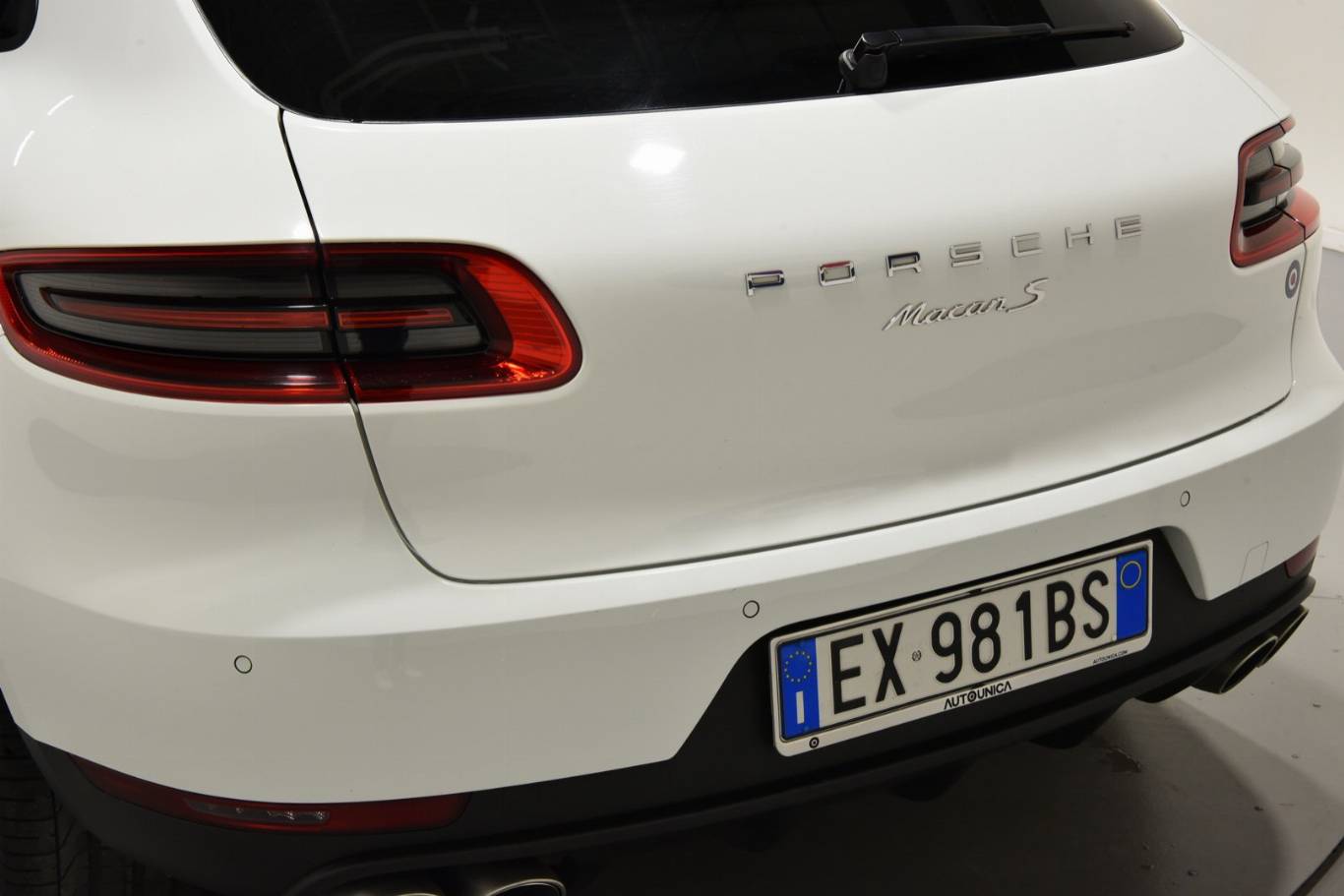 PORSCHE Macan 70