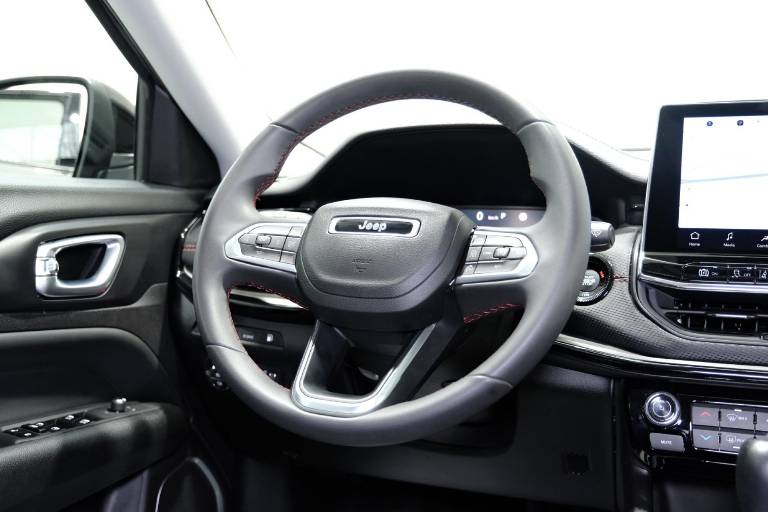 JEEP Compass 43