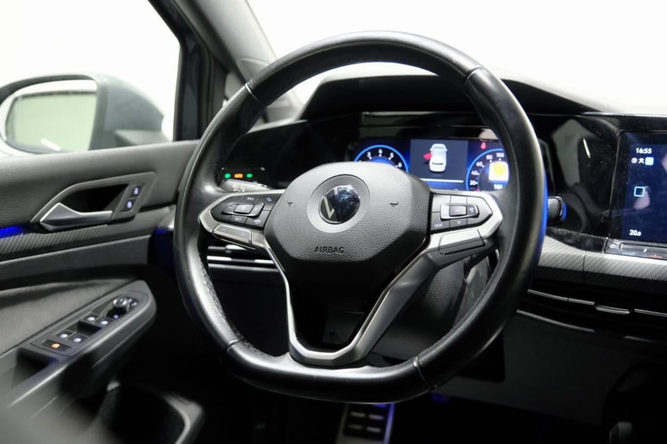 VOLKSWAGEN Golf 40