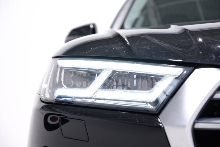 AUDI Q5 13