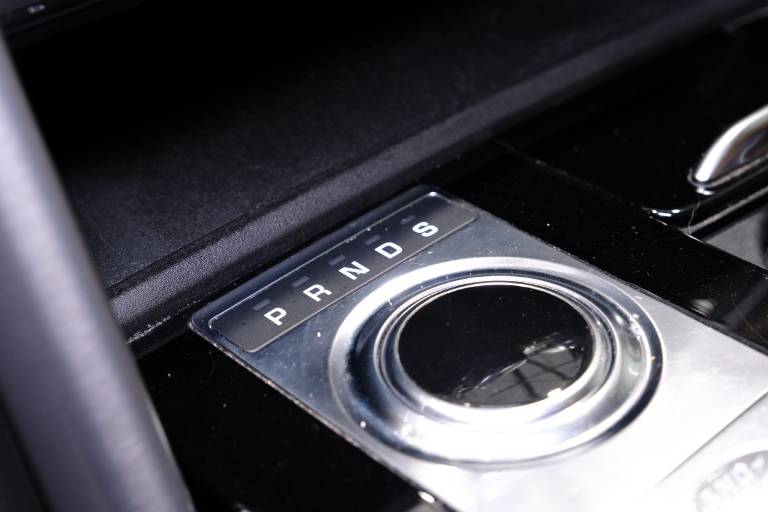 LAND ROVER Discovery 25