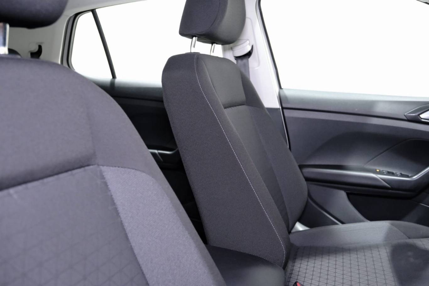 VOLKSWAGEN T-Cross 57