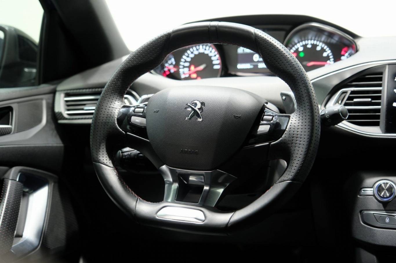 PEUGEOT 308 41