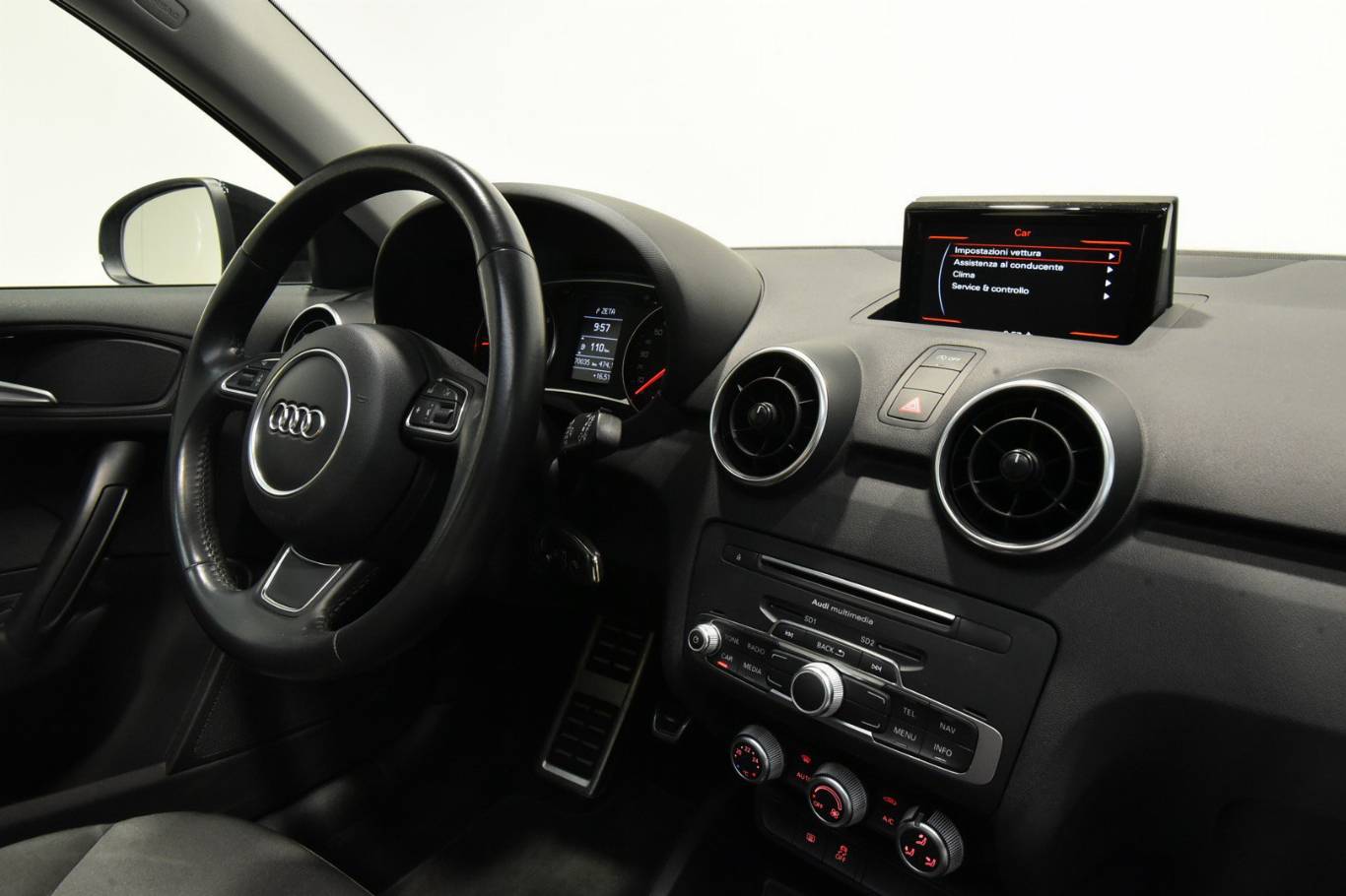 AUDI A1 16
