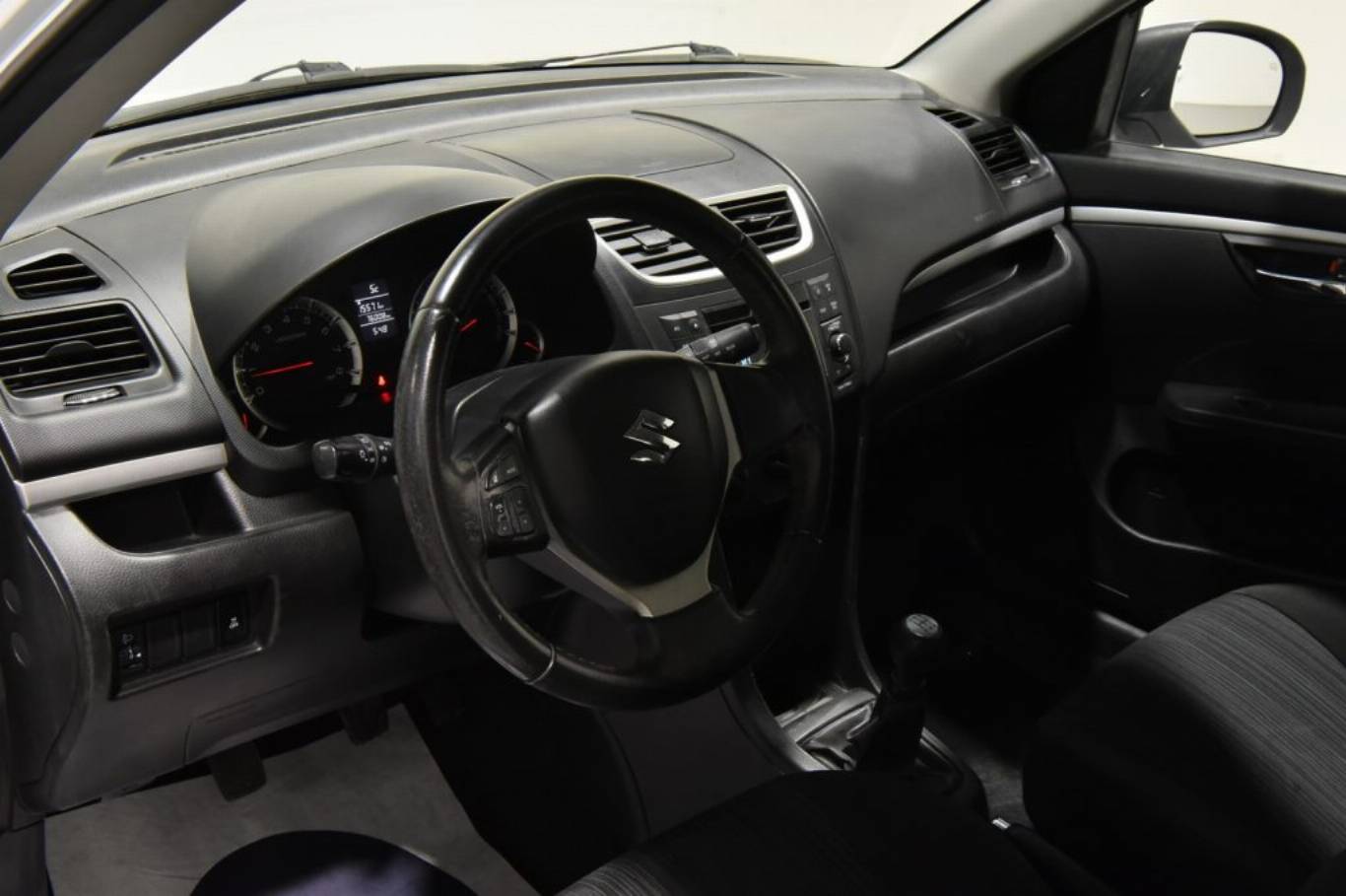 SUZUKI Swift 3