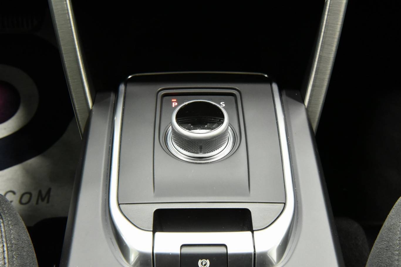 LAND ROVER Discovery Sport 10