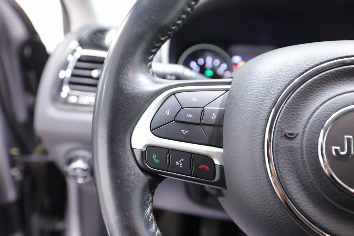 JEEP Compass 21