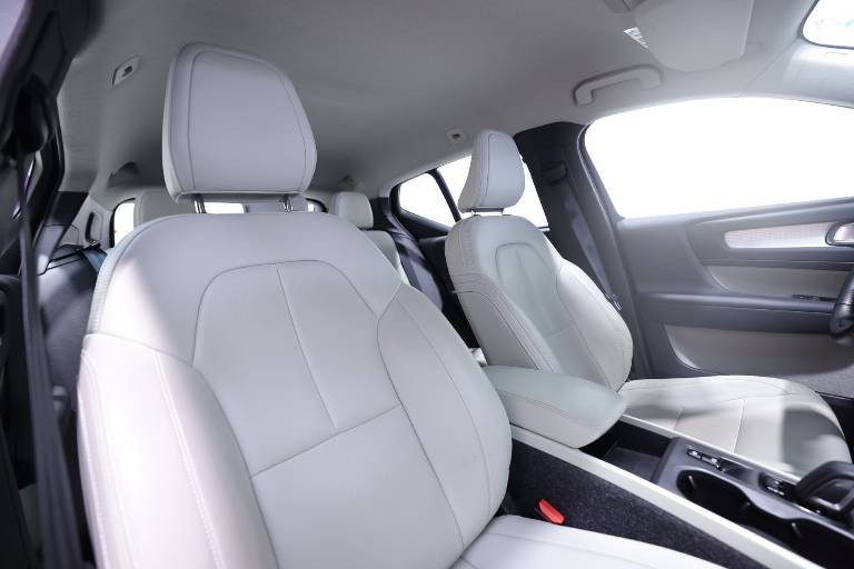 VOLVO XC40 45