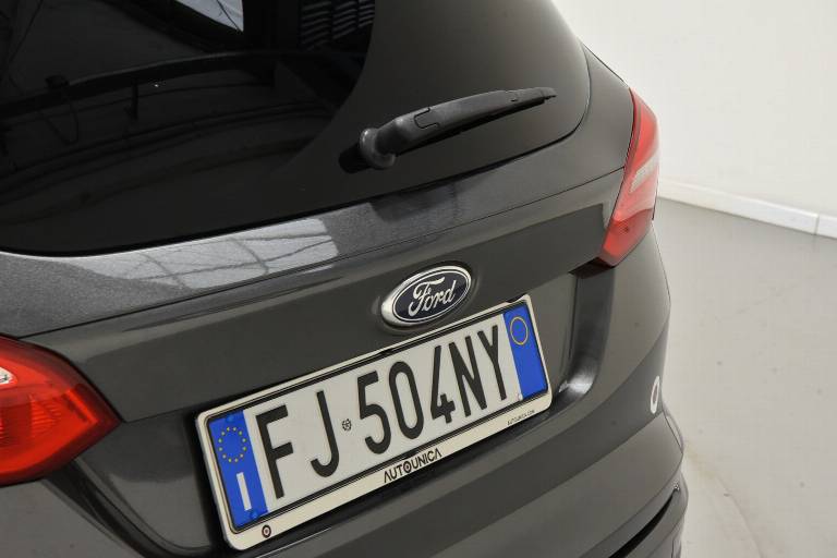 FORD Focus 46