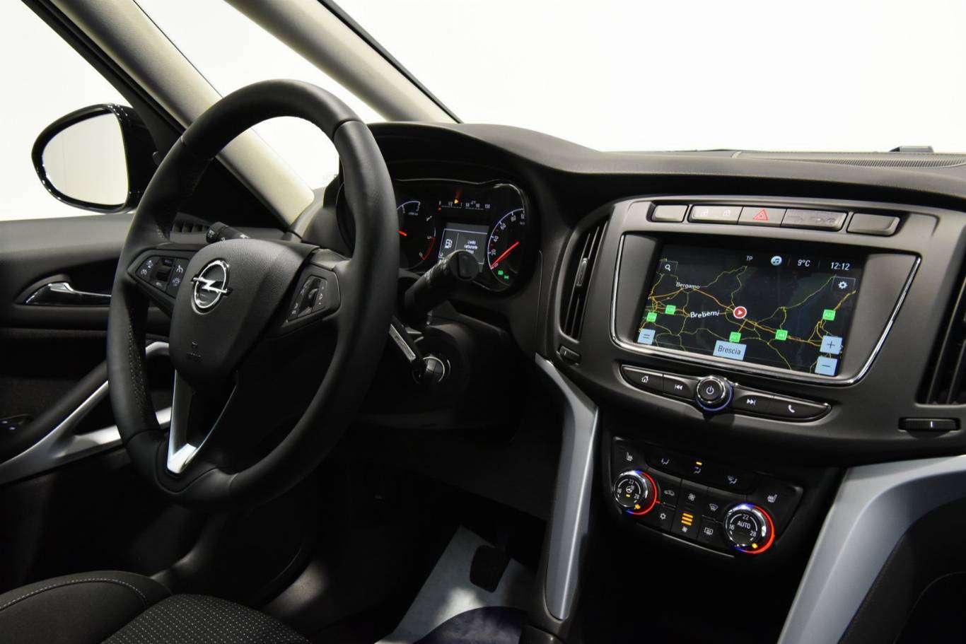 OPEL Zafira Tourer 26