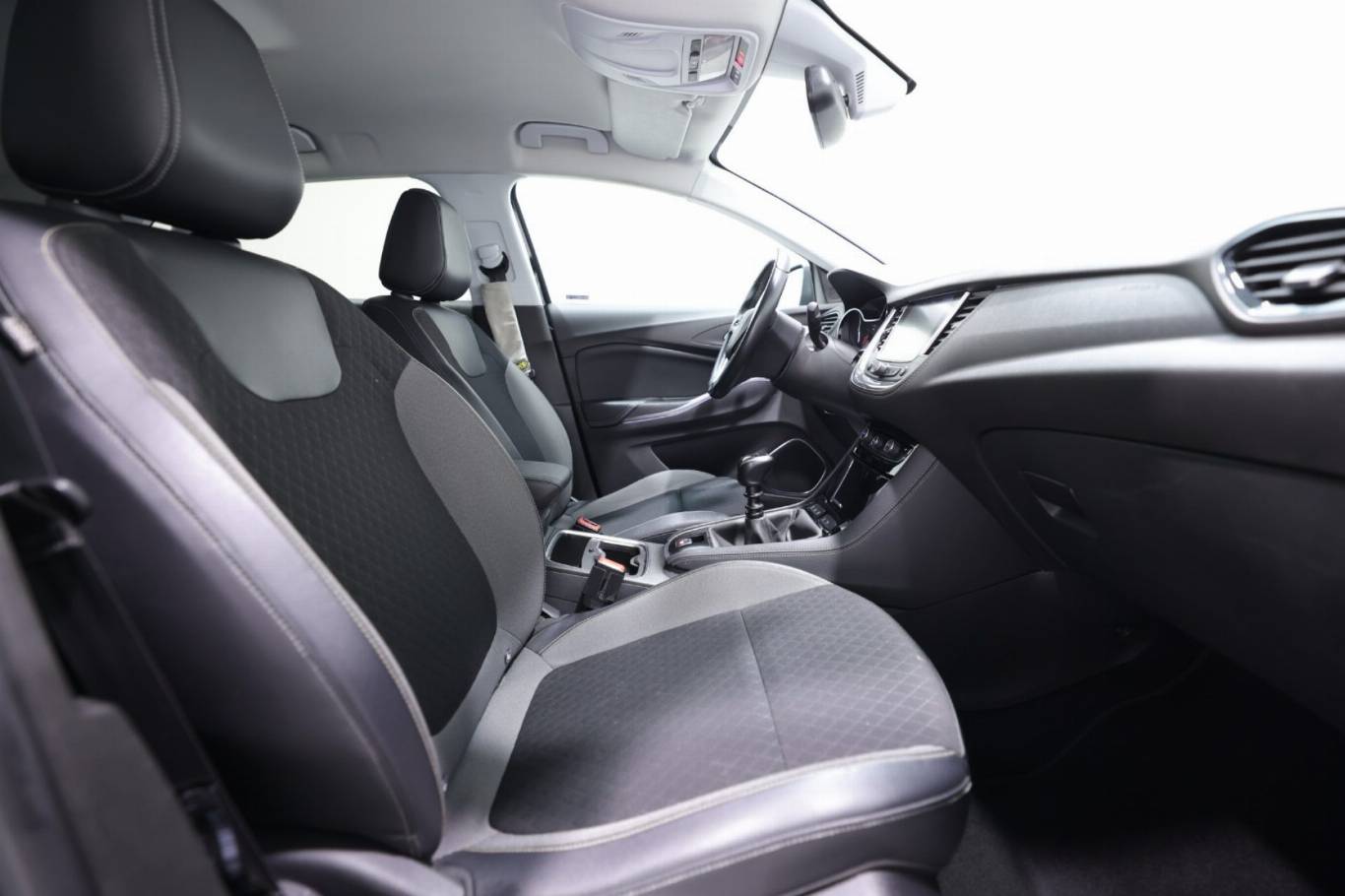 OPEL Grandland X 52
