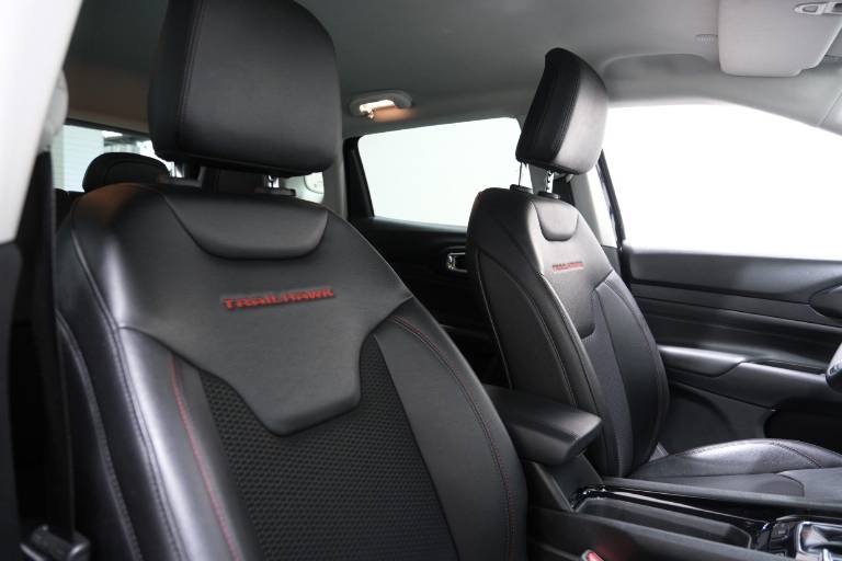 JEEP Compass 66