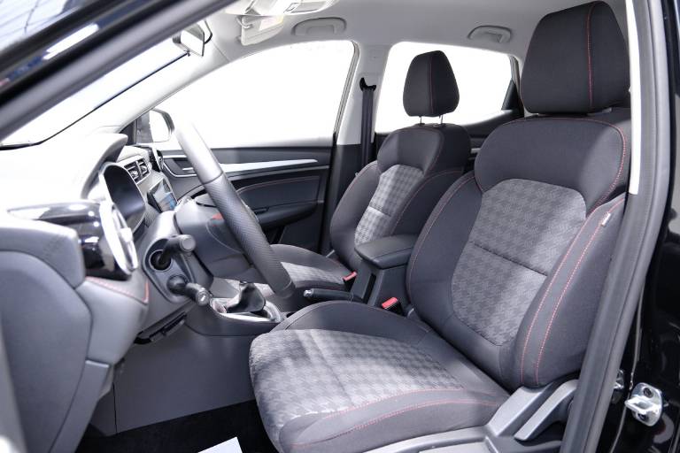 MG ZS 6