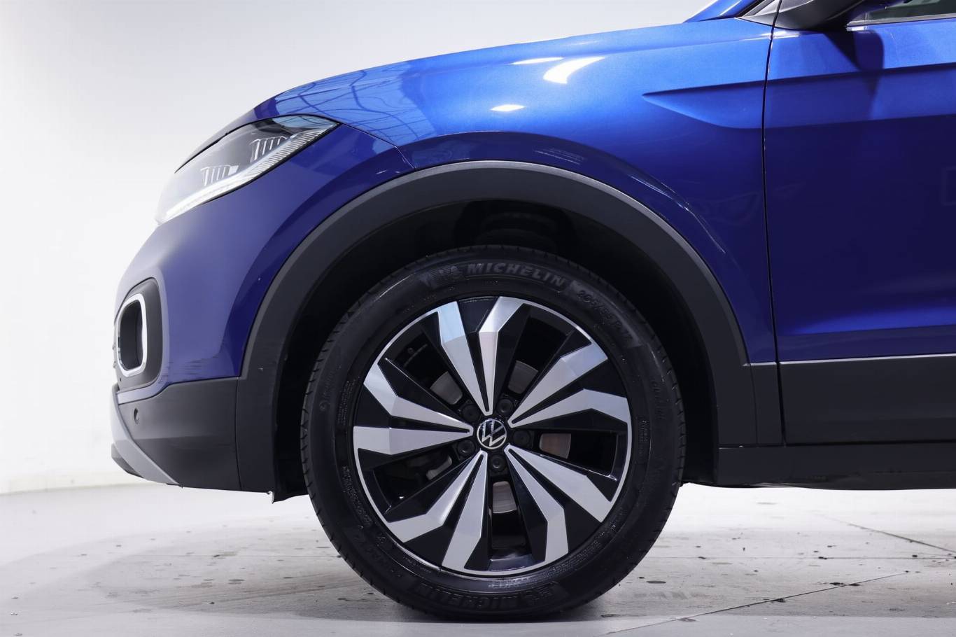 VOLKSWAGEN T-Cross 17