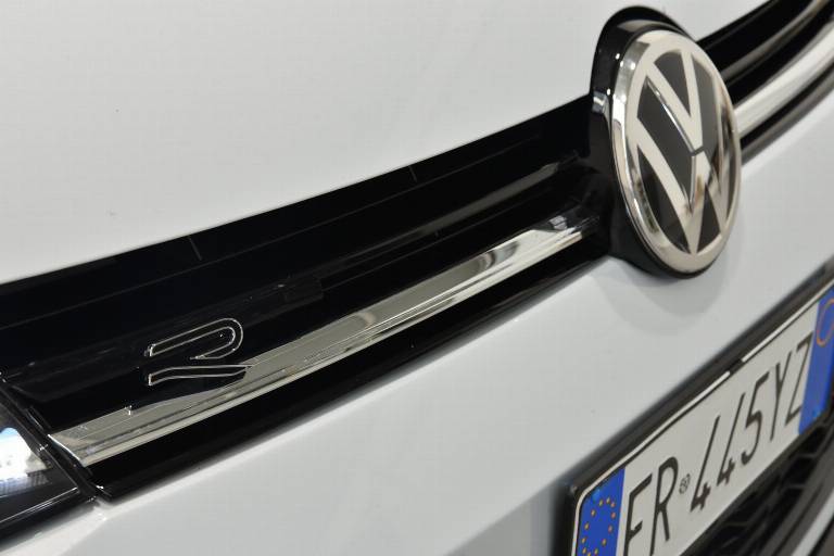 VOLKSWAGEN Golf 45