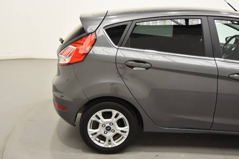 FORD Fiesta 43