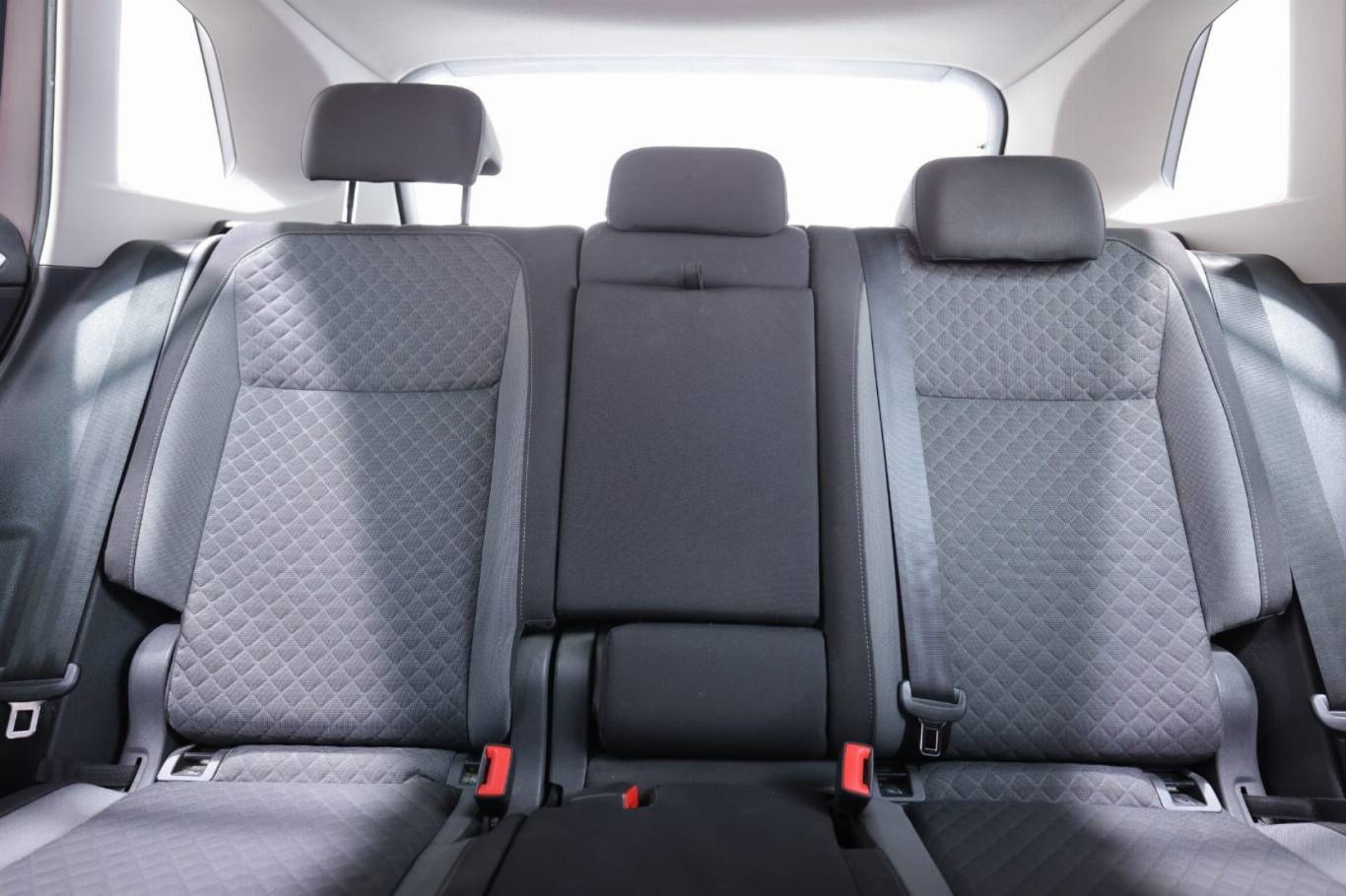 VOLKSWAGEN Tiguan 35